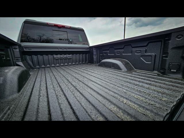 2025 GMC Sierra 2500HD AT4X
