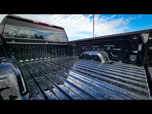 2025 GMC Sierra 1500 Elevation Standard