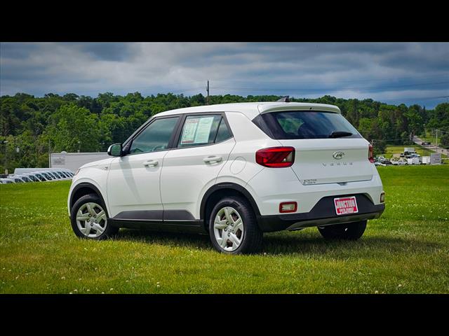2020 Hyundai VENUE SE