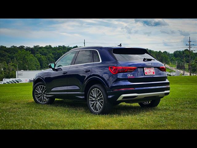 2022 Audi Q3 quattro Premium 40 TFSI
