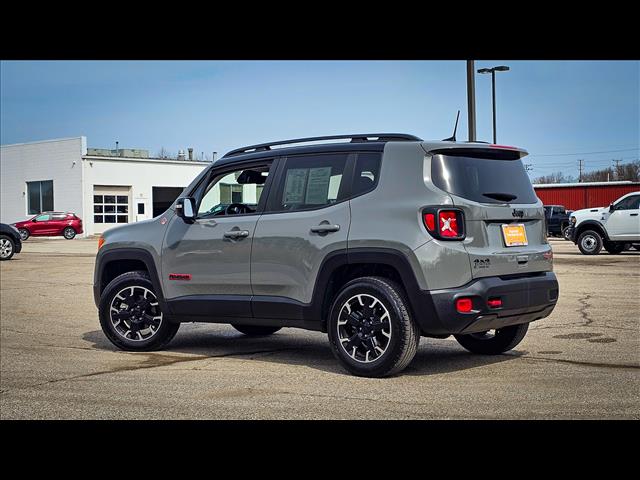2023 Jeep Renegade Trailhawk