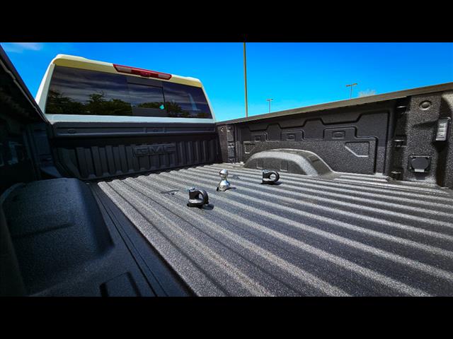 2025 GMC Sierra 2500HD AT4