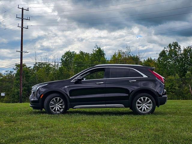 2022 Cadillac XT4 Premium Luxury