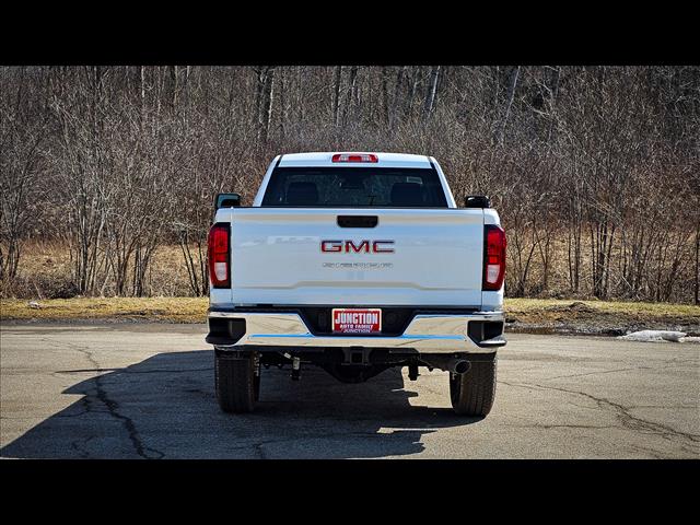 2025 GMC Sierra 2500HD Pro