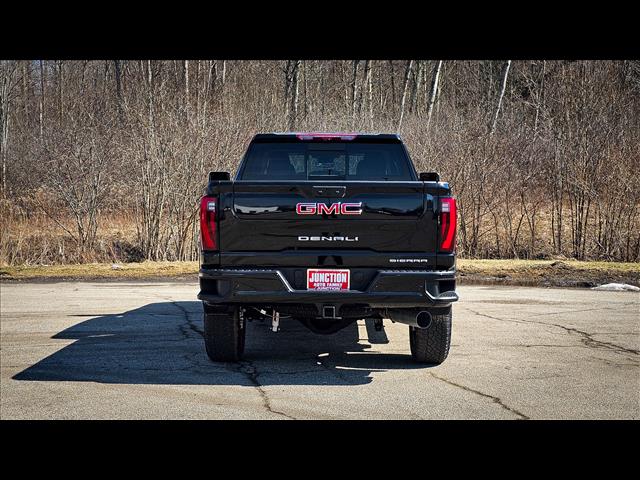 2025 GMC Sierra 2500HD Denali