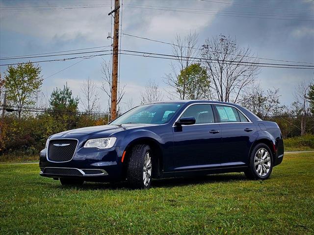2016 Chrysler 300 LTD