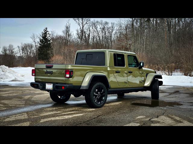 2025 Jeep Gladiator NightHawk
