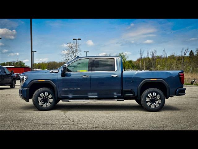 2025 GMC Sierra 2500HD Denali