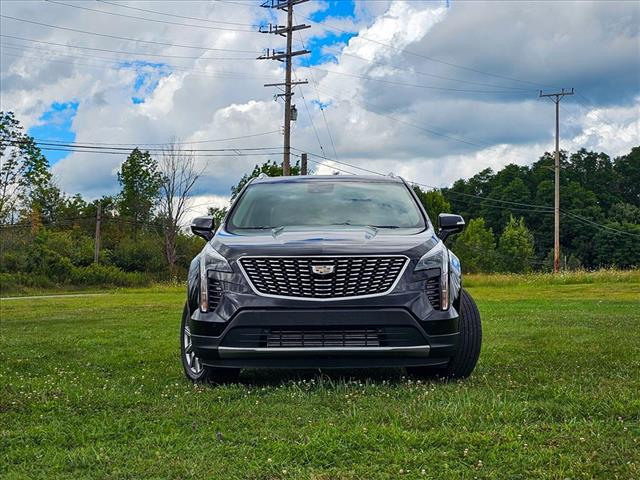 2022 Cadillac XT4 Premium Luxury