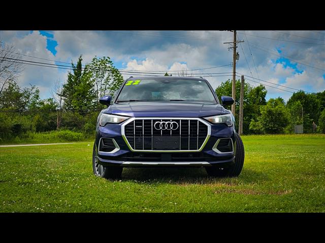 2022 Audi Q3 quattro Premium 40 TFSI