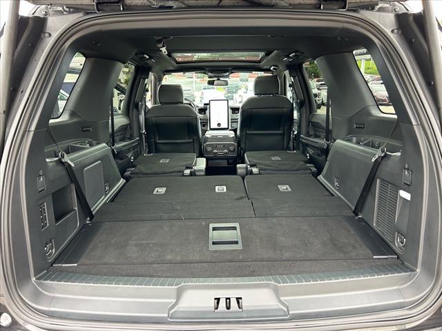2023 Ford Expedition Platinum 4x4 w/EcoBoost