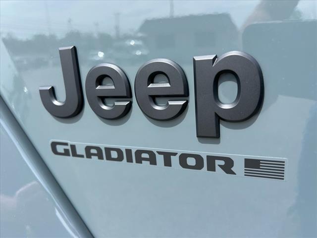 2025 Jeep Gladiator NightHawk