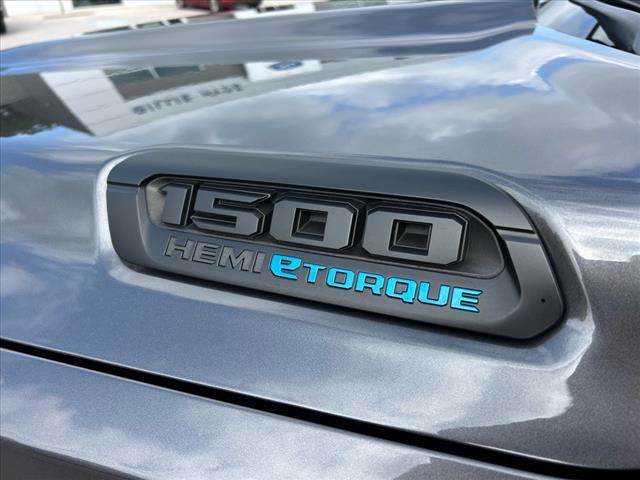 2021 RAM 1500 Big Horn Night Pkg. 4x4