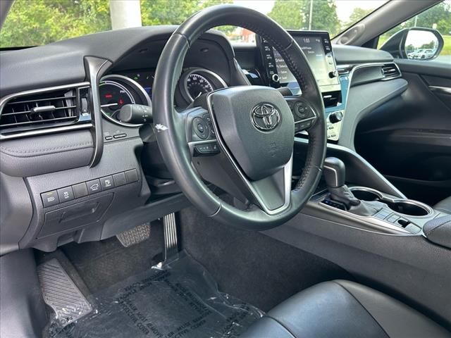 2022 Toyota Camry Hybrid XLE