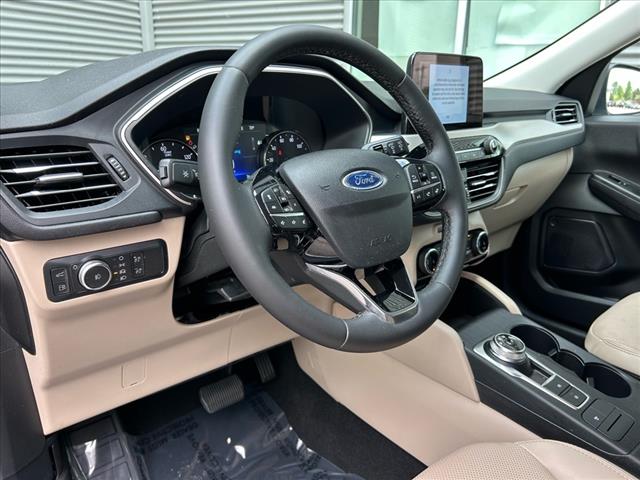 2022 Ford Escape Hybrid SEL AWD