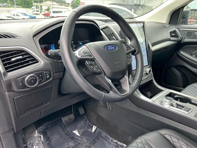 2024 Ford Edge Titanium AWD w/EcoBoost