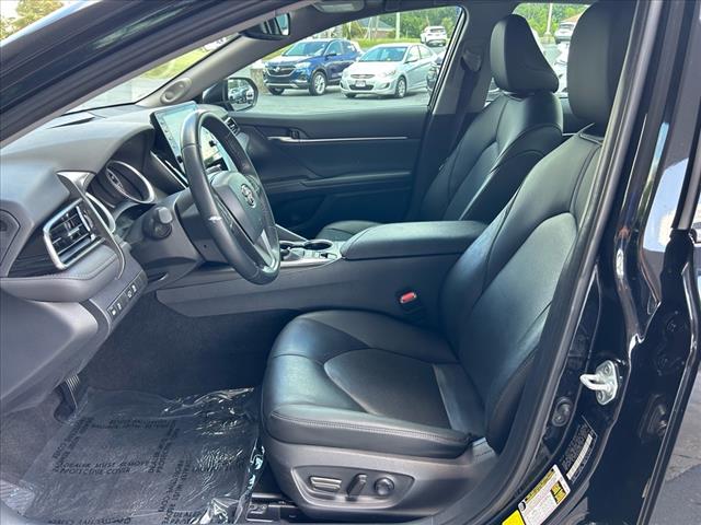 2022 Toyota Camry Hybrid XLE
