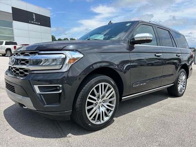 2023 Ford Expedition Platinum 4x4 w/EcoBoost