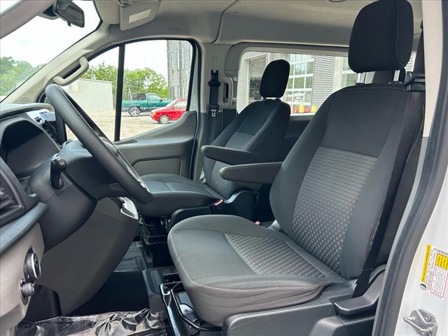 2023 Ford Transit 350 XLT 15-Passenger Low Roof