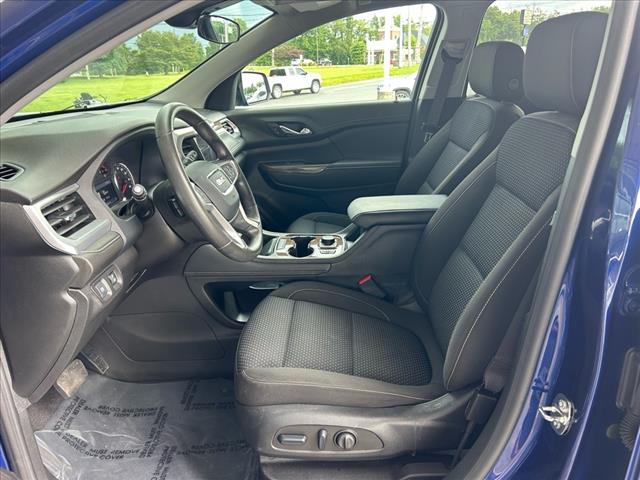 2023 GMC Acadia SLE Black Edition