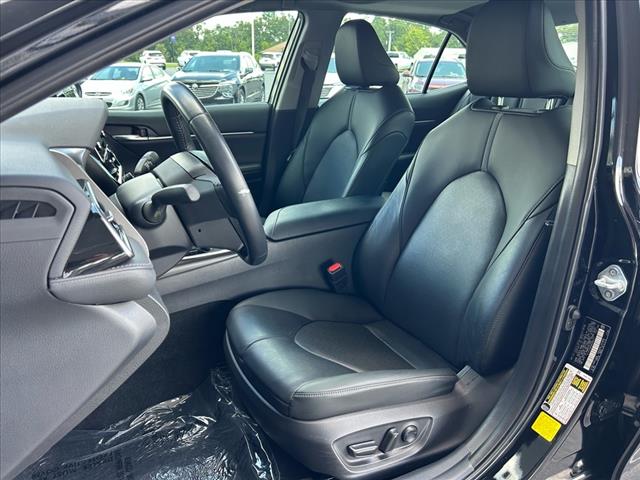 2022 Toyota Camry Hybrid XLE