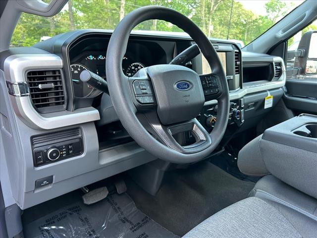 2025 Ford F-250 Super Duty XL