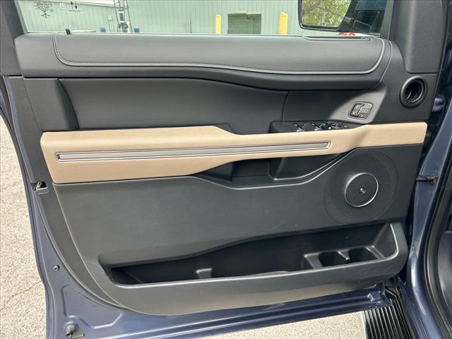 2023 Ford Expedition MAX Limited 4x4 w/EcoBoost