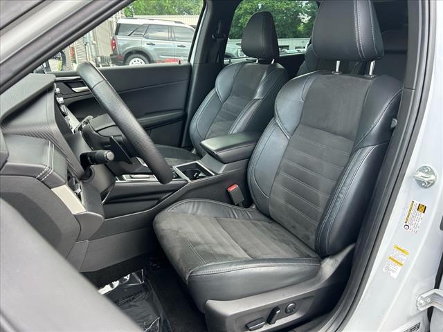 2023 Mitsubishi Outlander PHEV HYBRID SE AWD