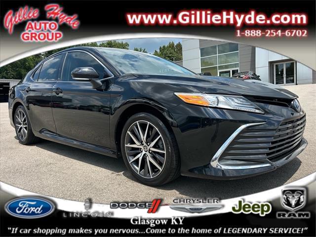 2022 Toyota Camry Hybrid XLE