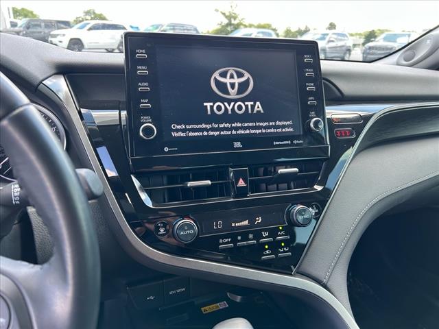 2022 Toyota Camry Hybrid XLE