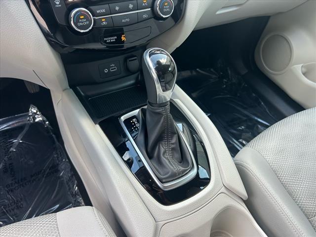 2022 Nissan Rogue Sport SV