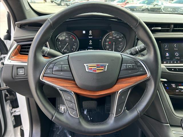 2021 Cadillac XT5 Premium Luxury