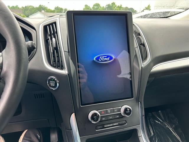 2024 Ford Edge Titanium AWD w/EcoBoost