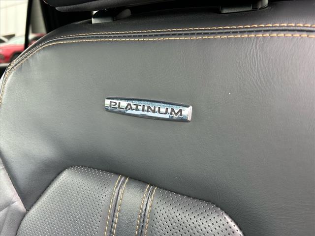 2023 Ford Expedition Platinum 4x4 w/EcoBoost