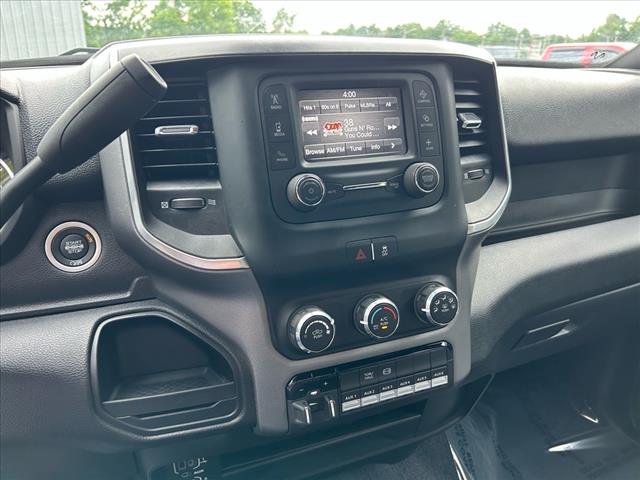 2024 RAM 3500 SLT Cab & Chassis 4x4 DRW
