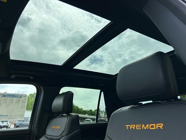 2025 Ford Expedition Tremor