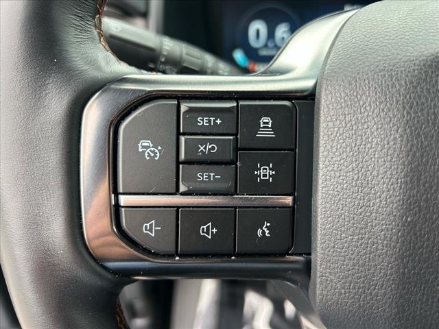 2023 Ford Expedition Platinum 4x4 w/EcoBoost