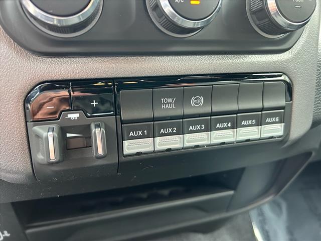 2024 RAM 3500 SLT Cab & Chassis 4x4 DRW