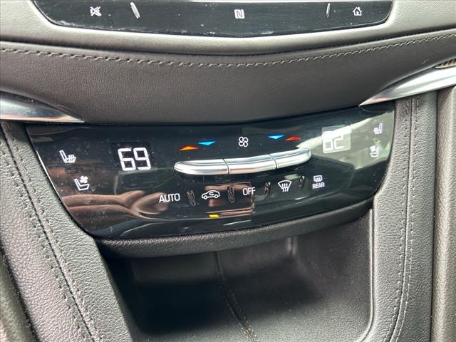 2021 Cadillac XT5 Premium Luxury AWD