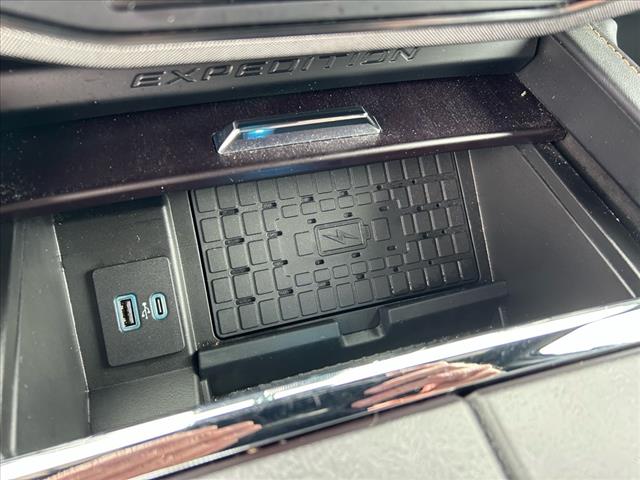 2023 Ford Expedition Platinum 4x4 w/EcoBoost