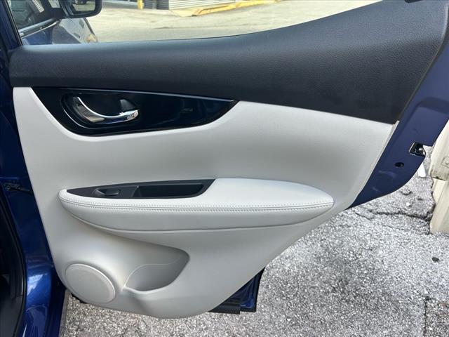 2022 Nissan Rogue Sport SV
