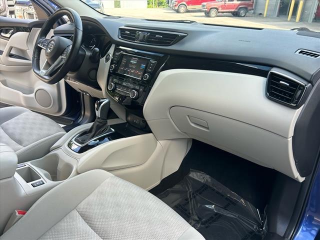 2022 Nissan Rogue Sport SV
