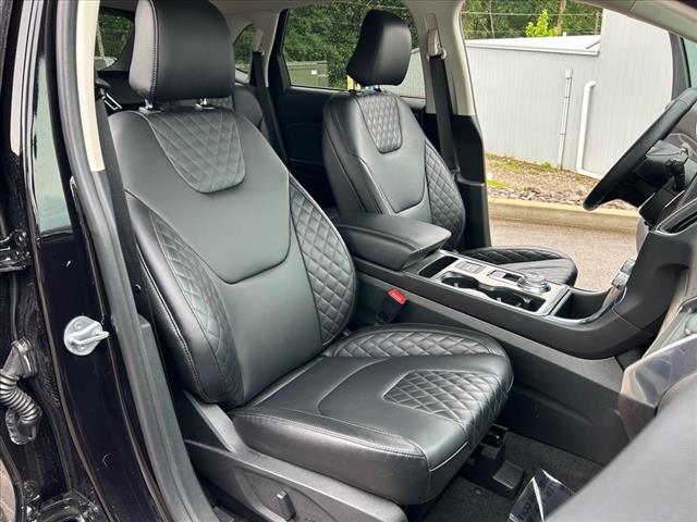 2024 Ford Edge Titanium AWD w/EcoBoost