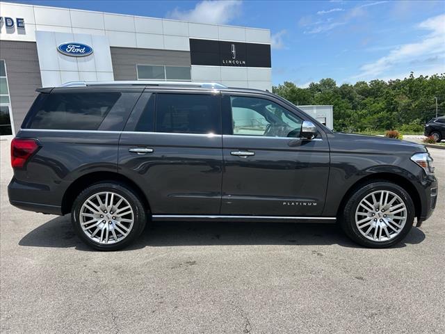 2023 Ford Expedition Platinum 4x4 w/EcoBoost