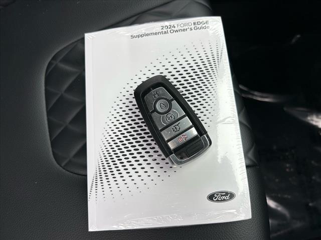 2024 Ford Edge Titanium AWD w/EcoBoost