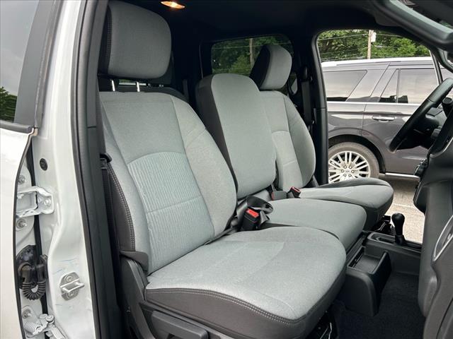 2024 RAM 3500 SLT Cab & Chassis 4x4 DRW