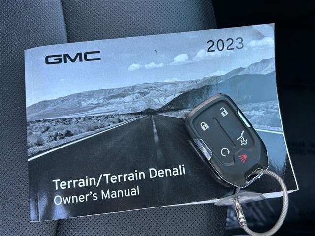 2023 GMC Terrain SLT