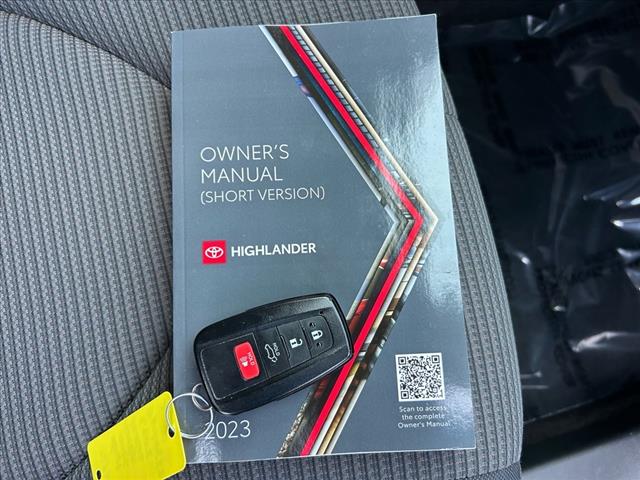 2023 Toyota Highlander LE