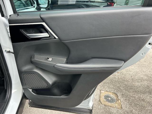 2023 Mitsubishi Outlander PHEV HYBRID SE AWD