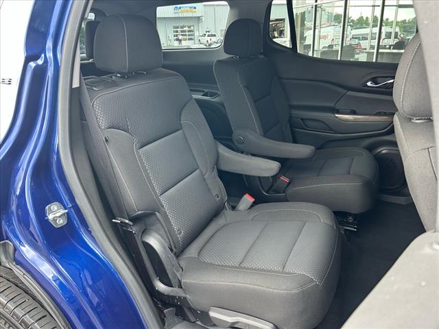 2023 GMC Acadia SLE Black Edition